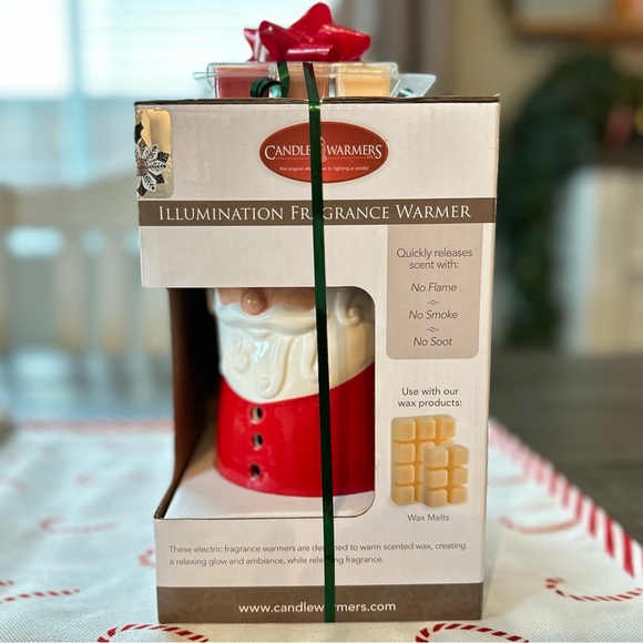 Candle Warmers Santa Electric Table Top Fragrance Warmer with Wax Melts - Picture 3 of 5